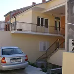 Apartments By The Sea Podgora, Makarska - 4332 Apartman