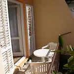 Apartman Apartments By The Sea Podgora, Makarska - 4332 *